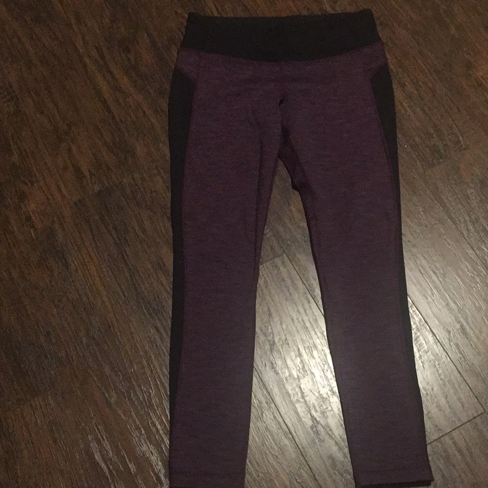 Athletic leggings